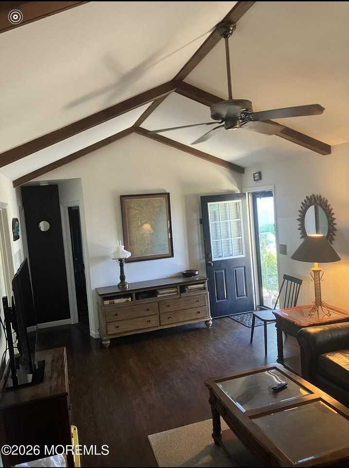 34 E Surf Way - Photo 2 of 15