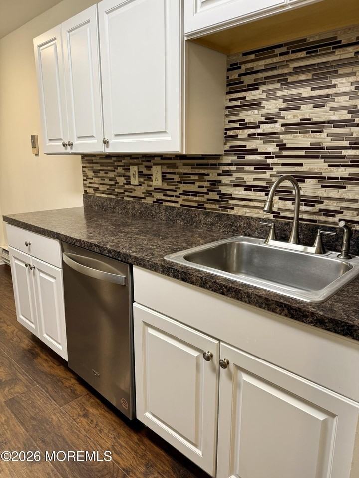 16 Pine Cluster Cir #D - Photo 2 of 9