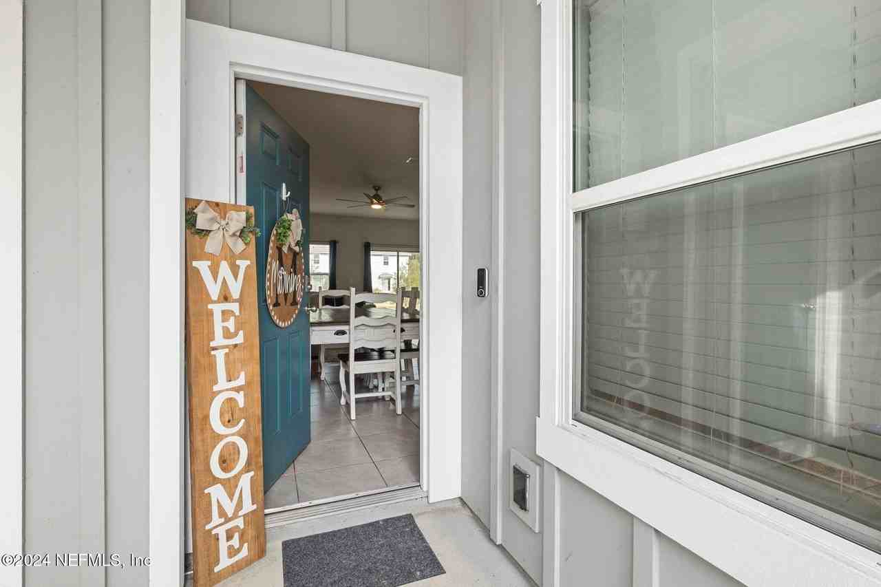 936 Capitol Pkwy - Photo 2 of 26