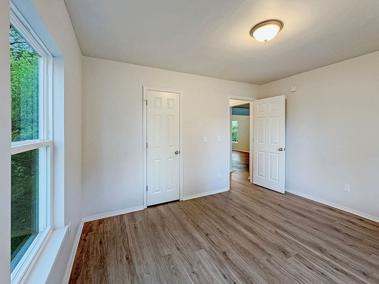 1226 S 1st St - Photo 7 of 18
