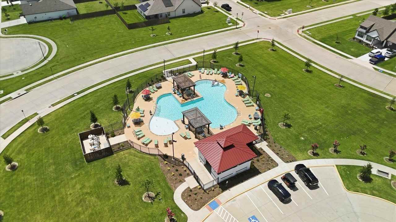 722 Orchid Way - Photo 5 of 34