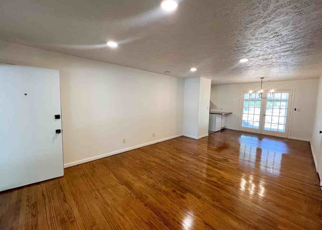 10416 Ridgeview Dr - Photo 6 of 15