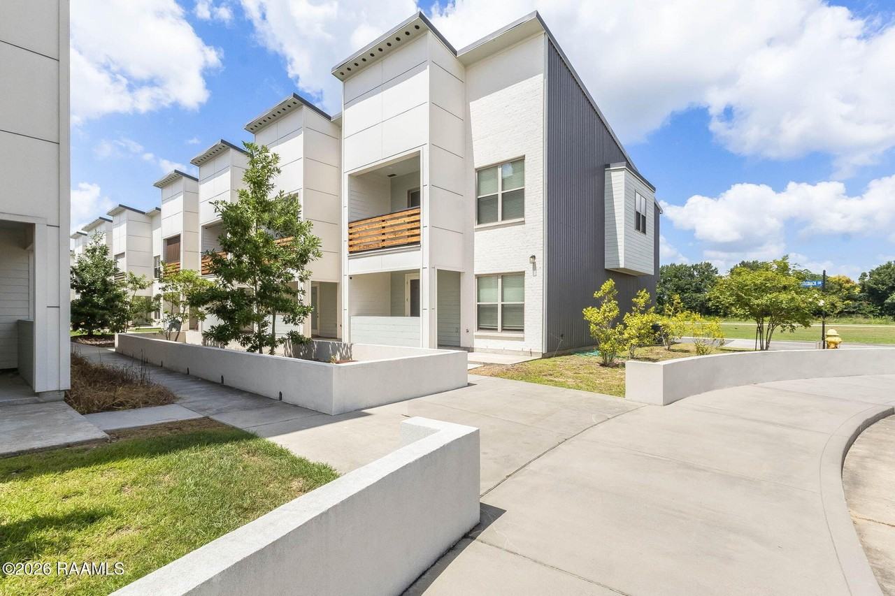 124 Canvasback Dr