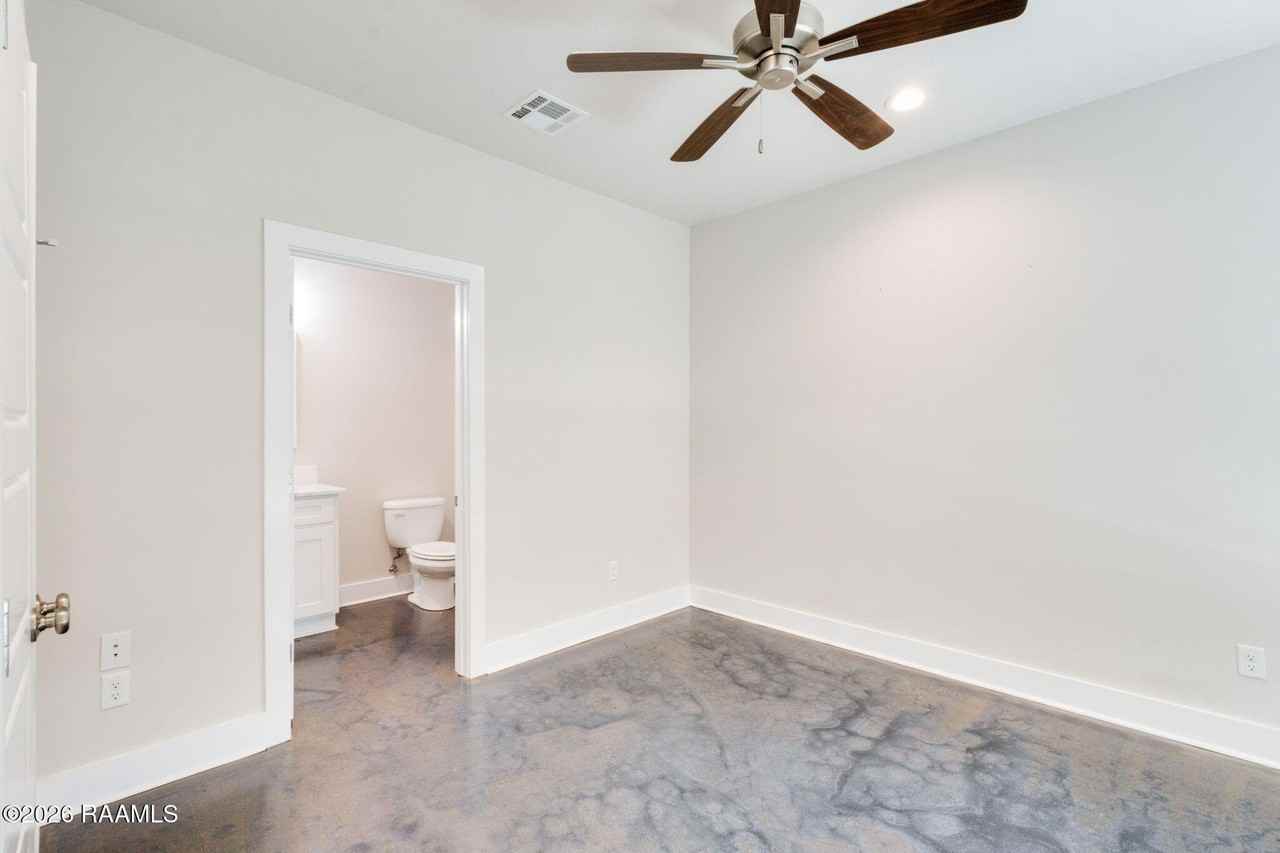 124 Canvasback Dr - Photo 4 of 17