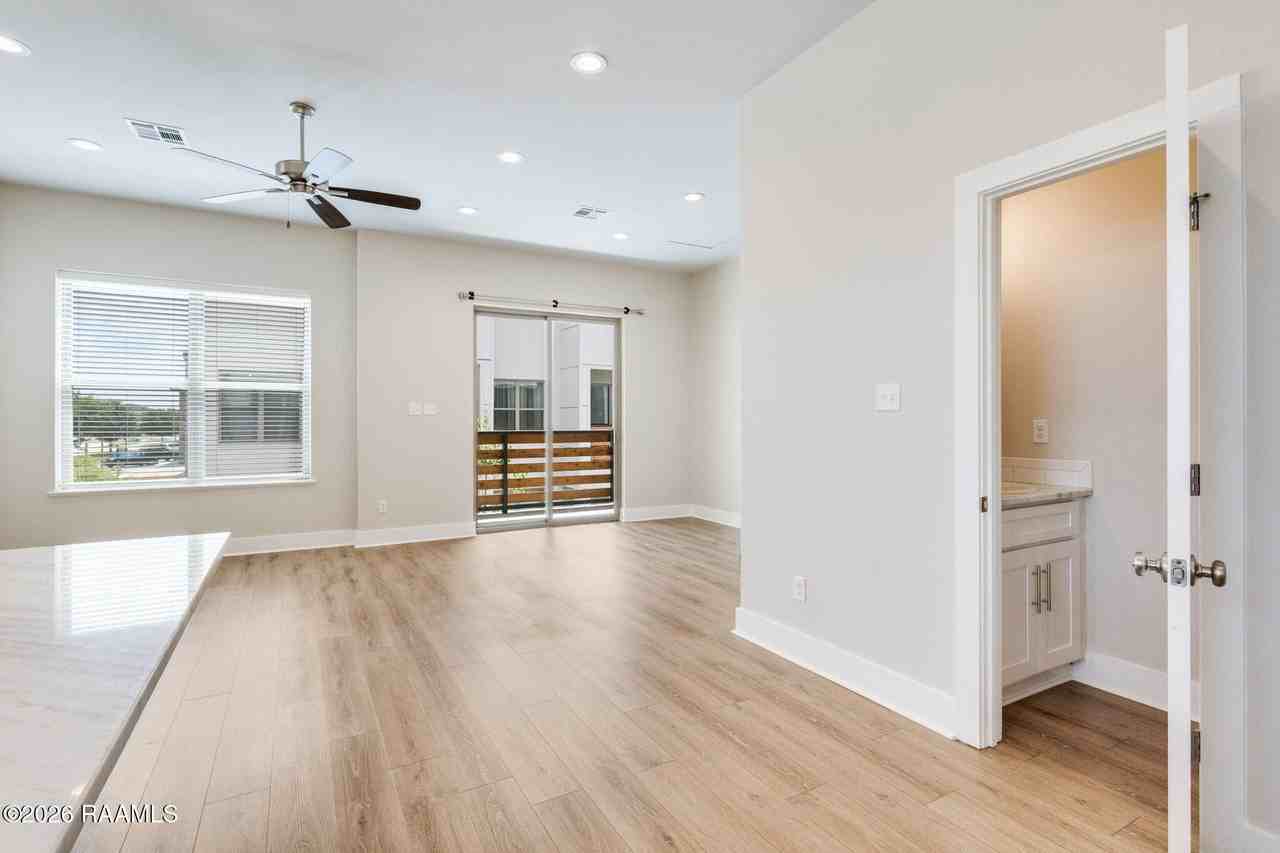 124 Canvasback Dr - Photo 6 of 17
