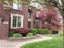 featured image of 1227 Letica Dr