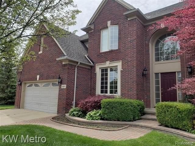 1227 Letica Dr - Photo 3 of 50
