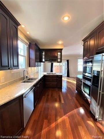 916 Ruffner Ave - Photo 2 of 33
