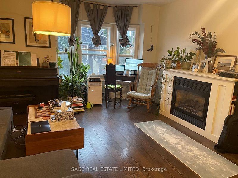 716 Ossington Avenue #2nd Floor - Photo 4 of 17