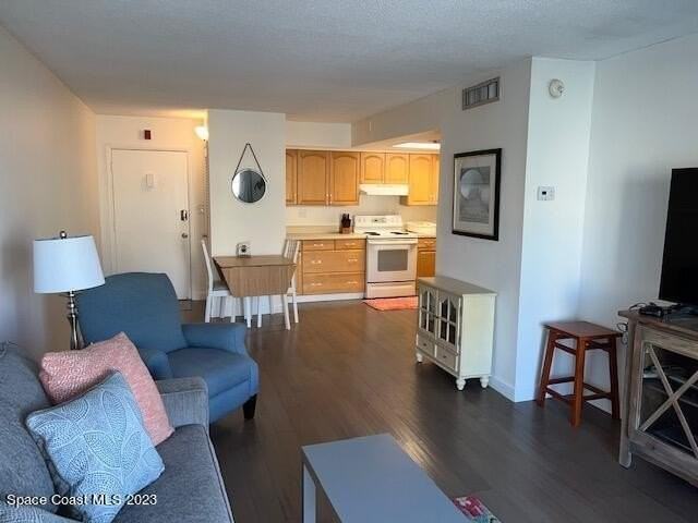 4800 Ocean Beach Blvd #326 - Photo 3 of 27