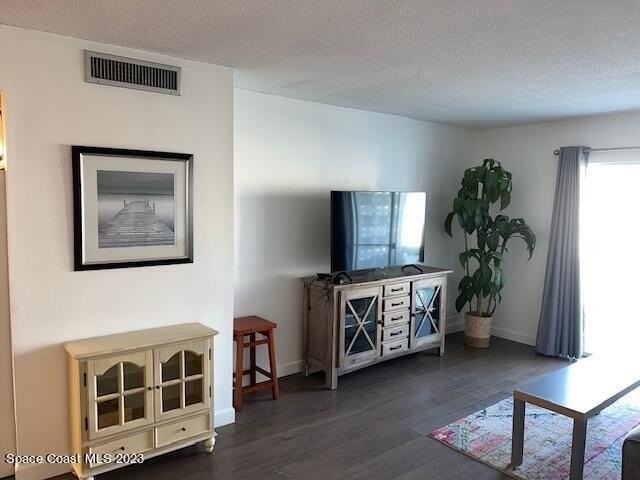 4800 Ocean Beach Blvd #326 - Photo 5 of 27