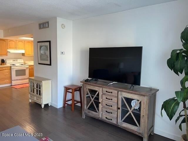 4800 Ocean Beach Blvd #326 - Photo 6 of 27