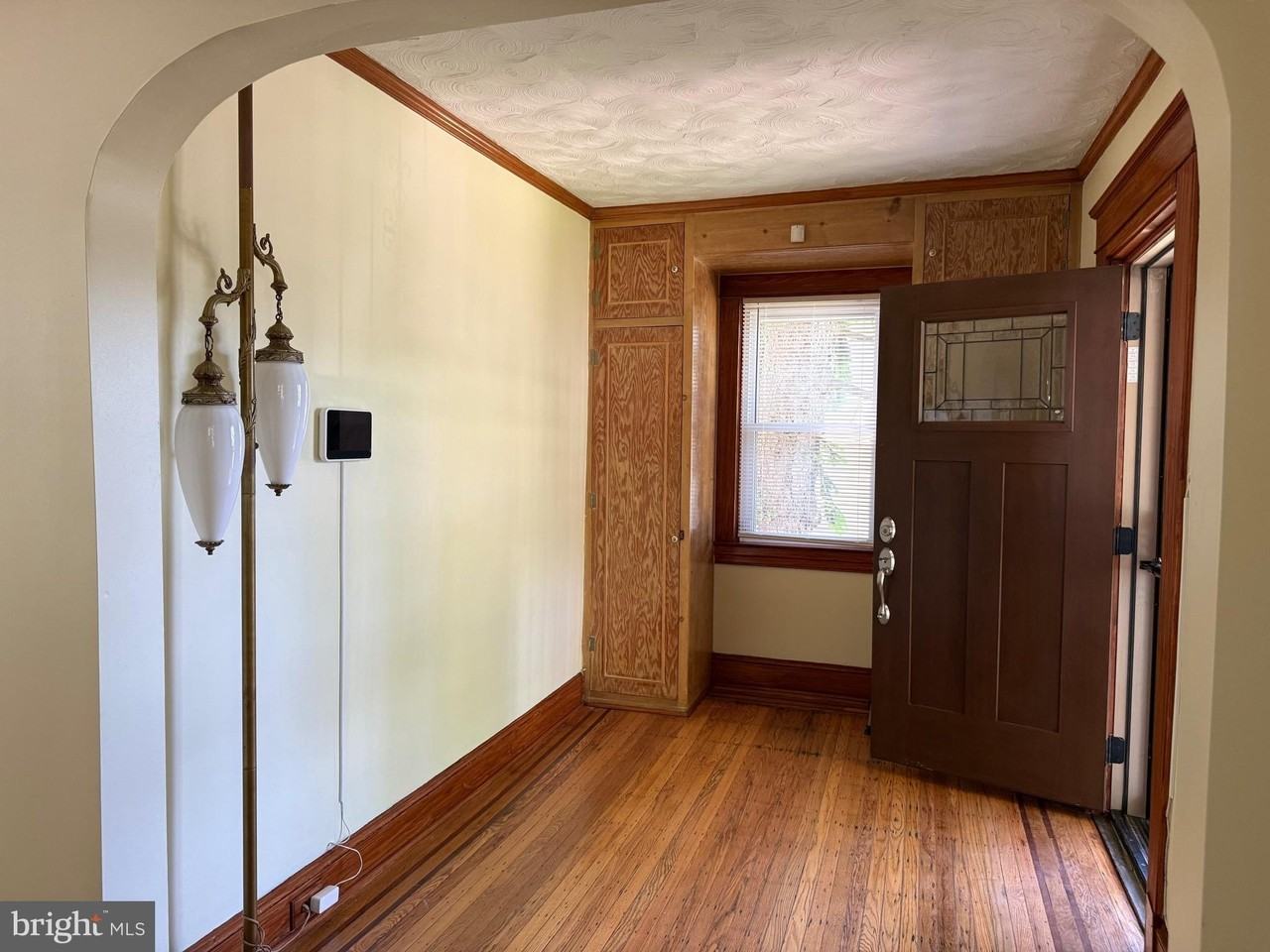 4007 Bateman Ave - Photo 2 of 16