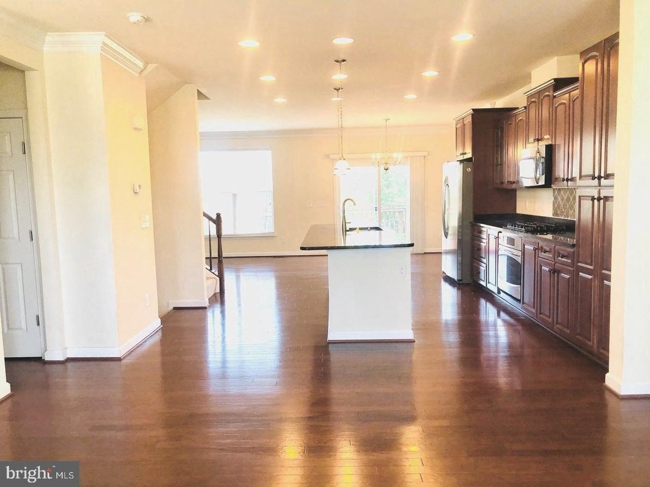 42638 Beckett Ter - Photo 3 of 21