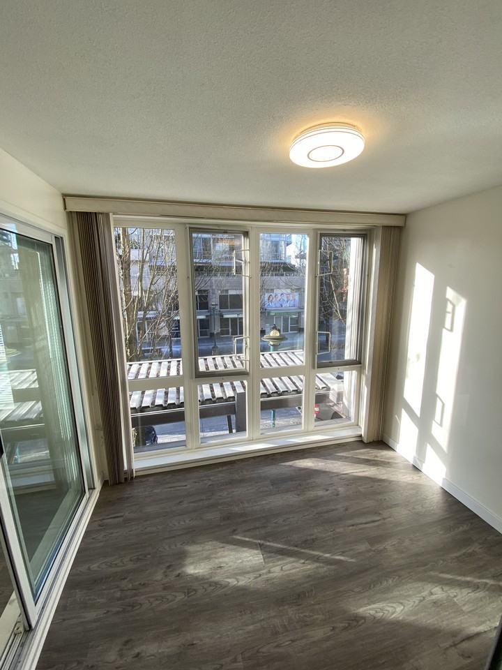 1100 The High Street - Photo 5 of 14