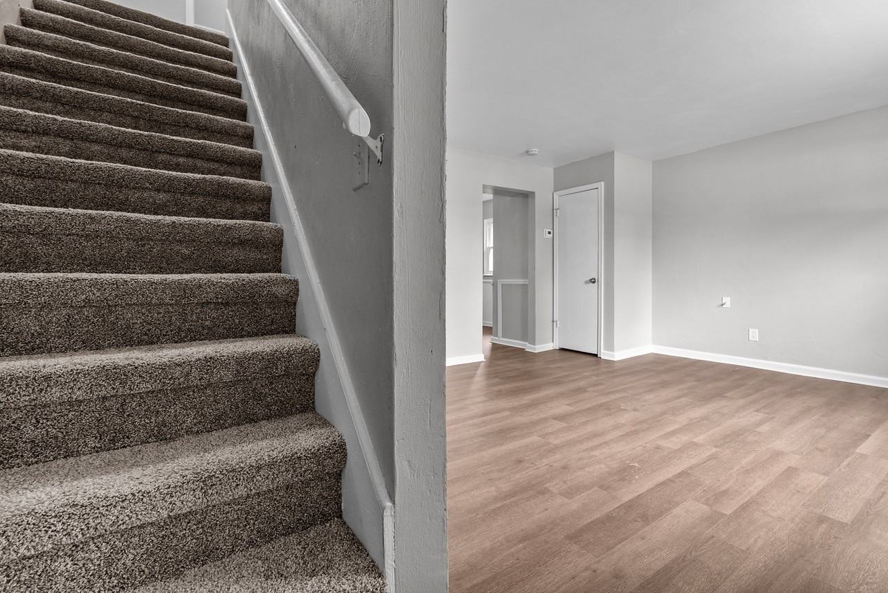 2404 Arkansas Ave #B - Photo 2 of 31
