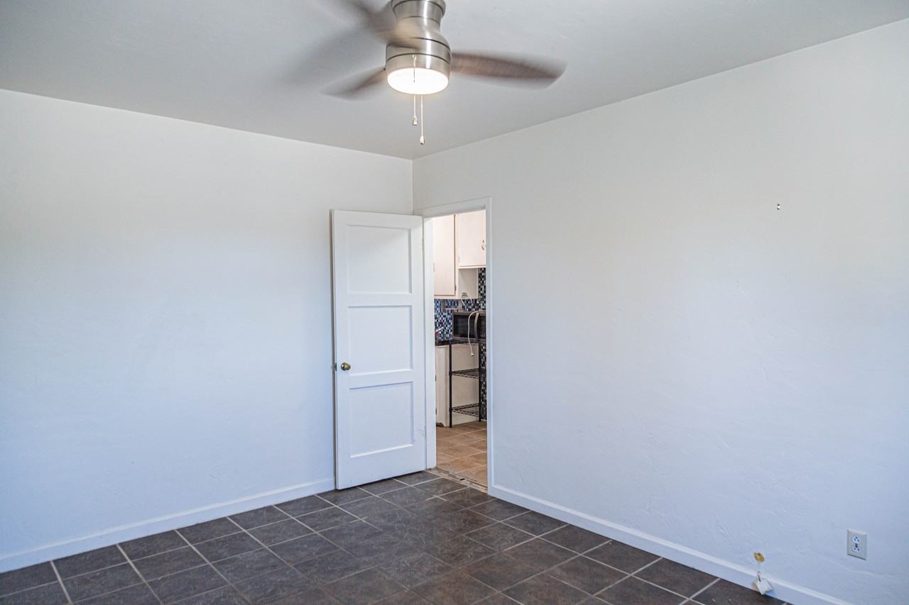5042 E Eastland St #1 - Photo 6 of 18