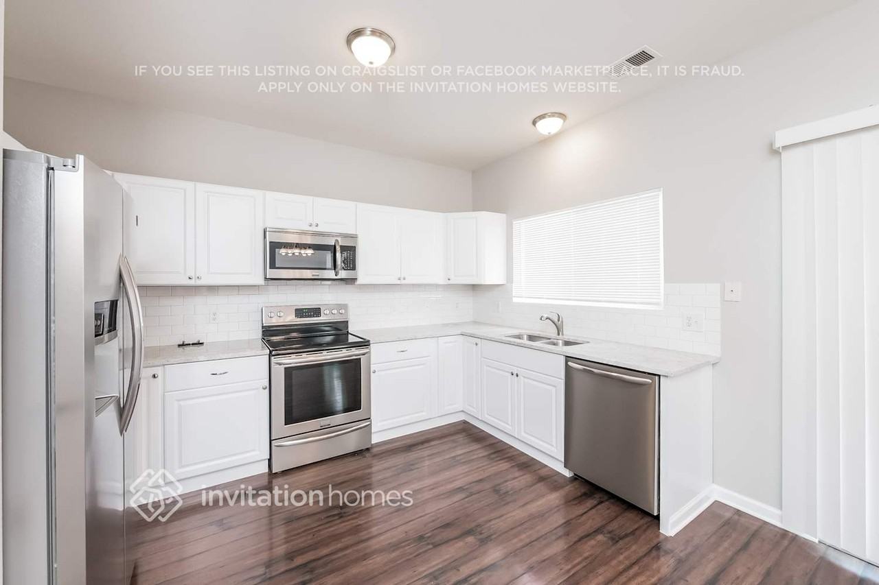 3826 S Jericho Ct - Photo 7 of 20