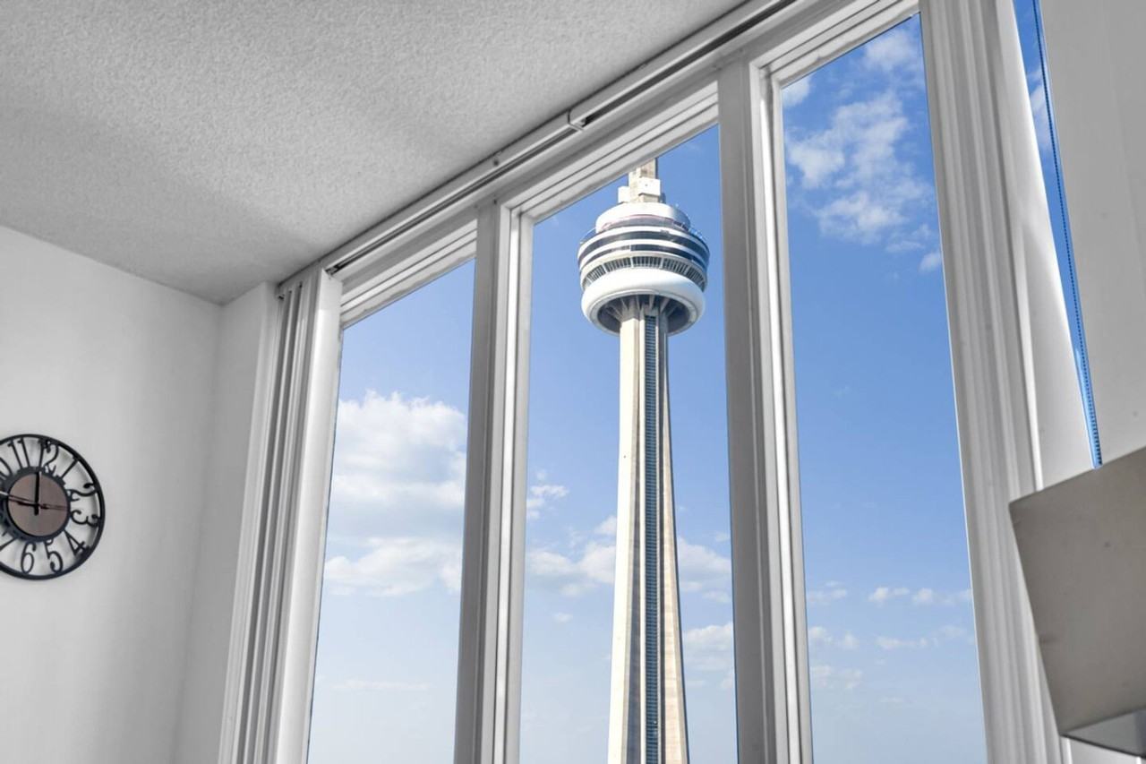 208 Queens Quay W #1388907P - Photo 6 of 41