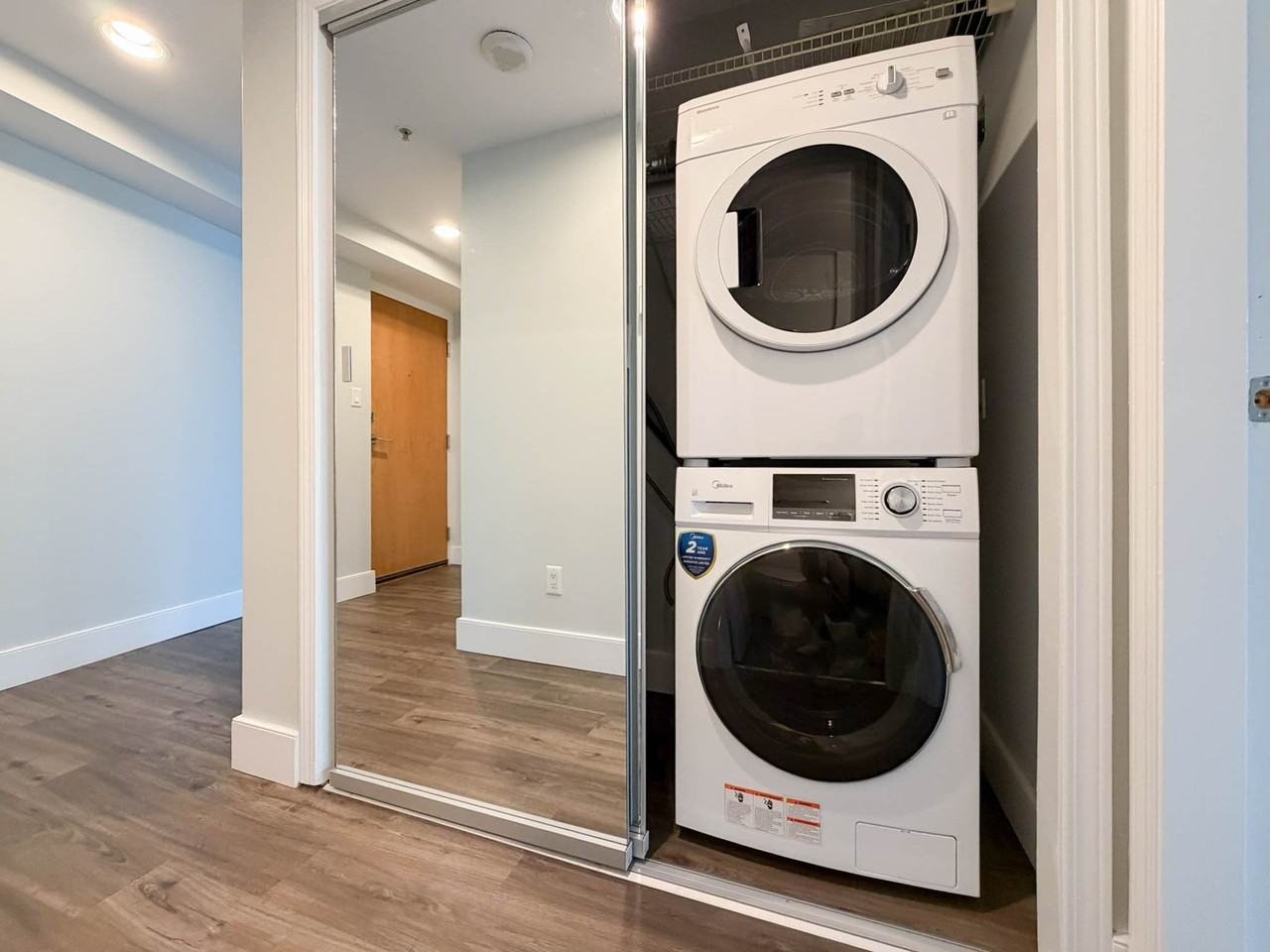 150 East Keith Road - Photo 7 of 36