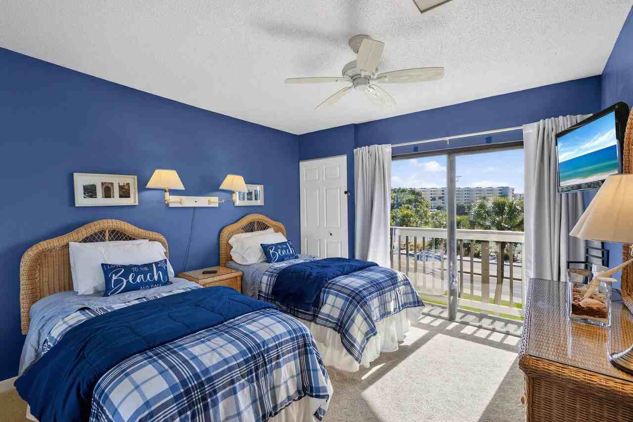 1179 Lake House Cir #1578383P - Photo 6 of 34