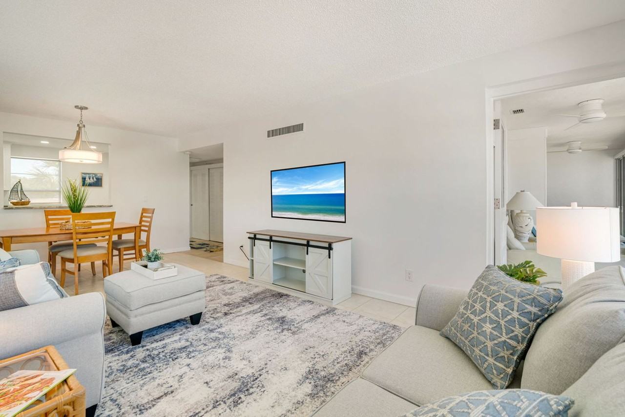 4330 Falmouth Dr #1578356P - Photo 3 of 38
