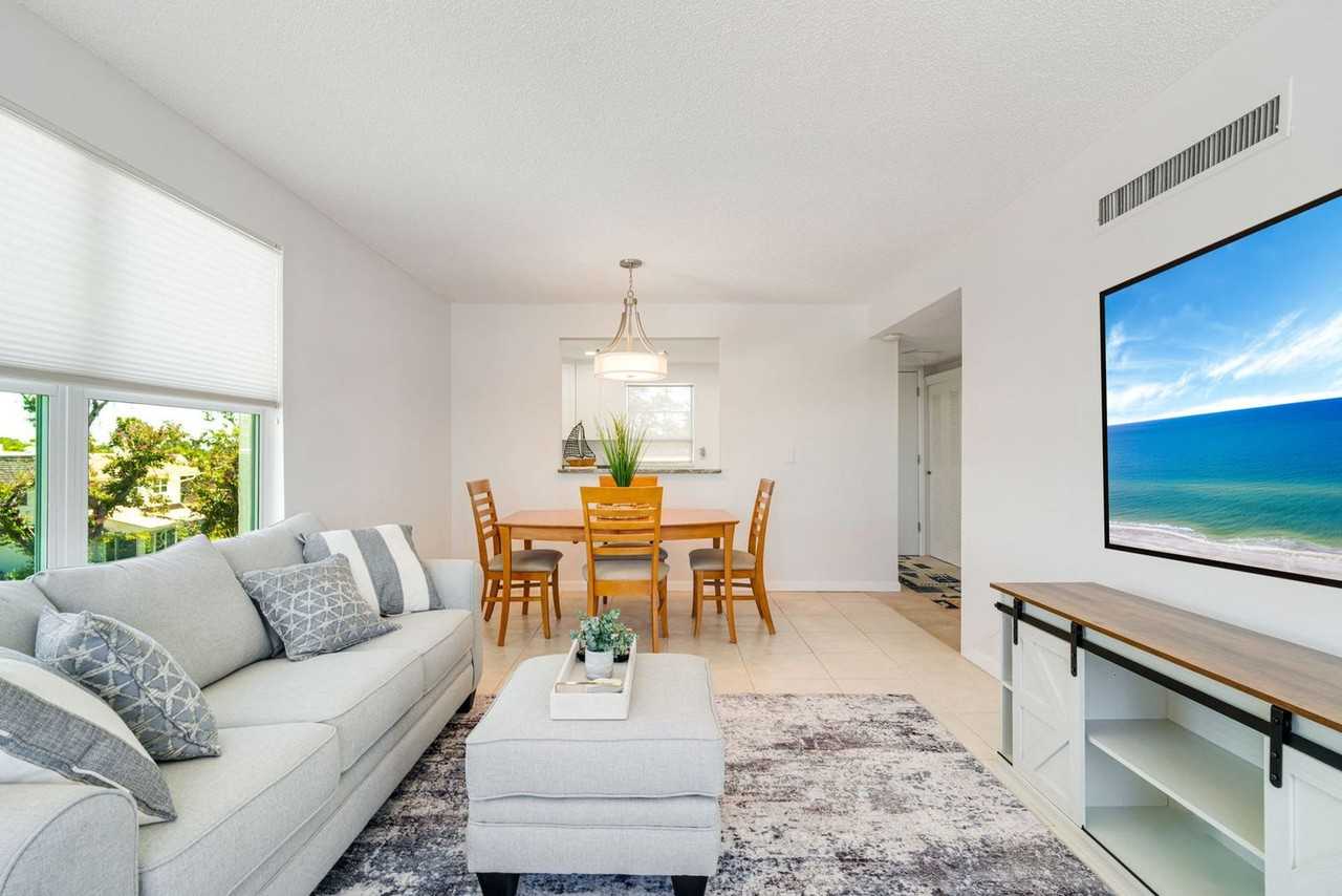 4330 Falmouth Dr #1578356P - Photo 4 of 38