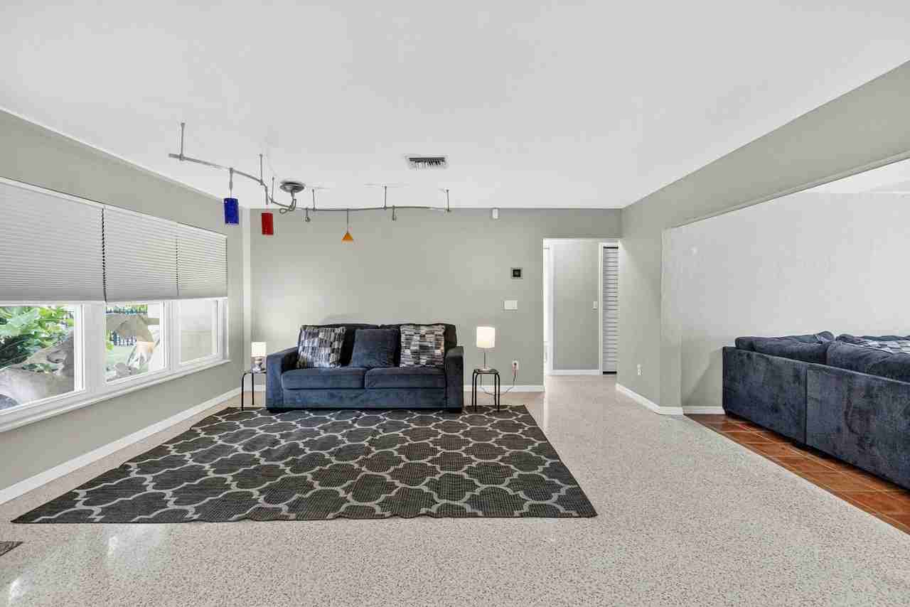 349 Avenida Madera #1578360P - Photo 4 of 27