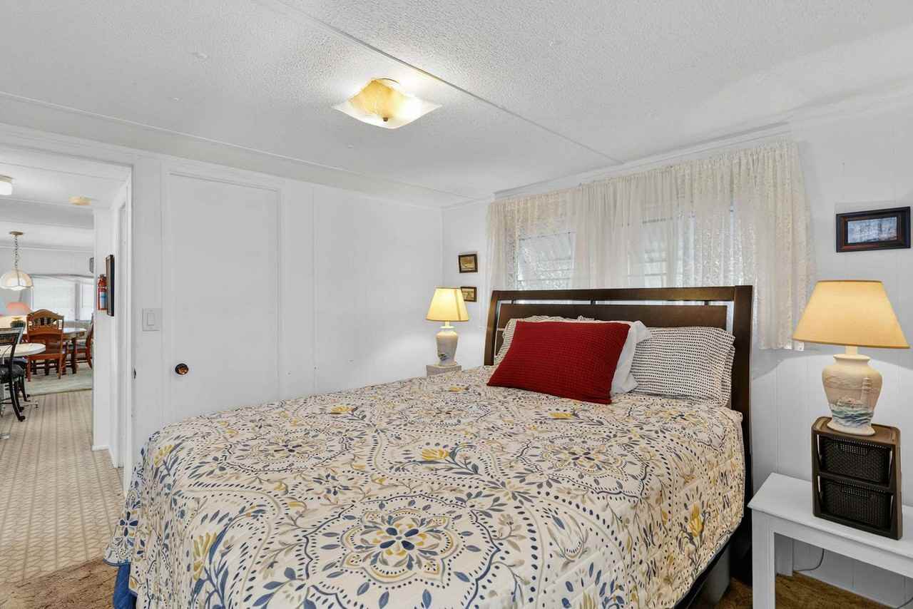 718 S Green Cir #1578363P - Photo 5 of 34