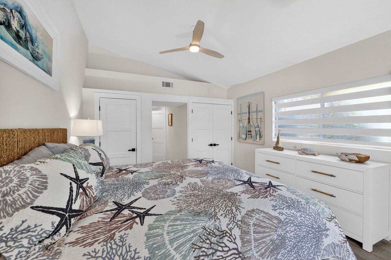 8234 Midnight Pass Rd #1578380P - Photo 5 of 36