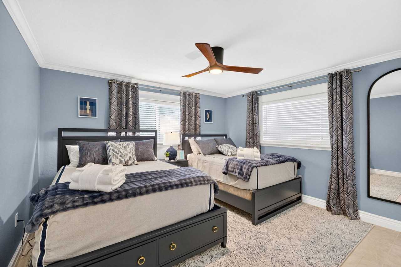 5165 Sandy Cove Ave #1578384P - Photo 7 of 39