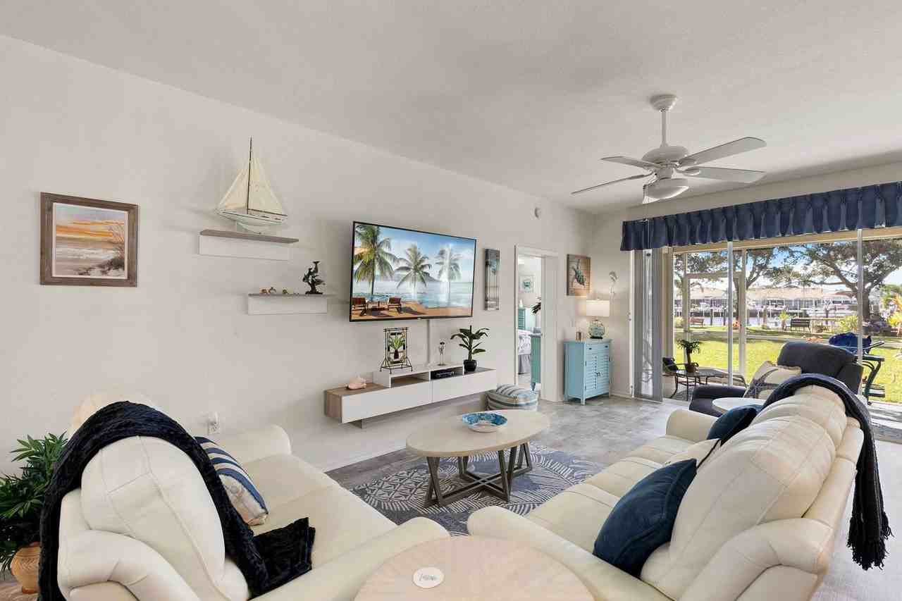 285 Cays Dr #1579810P - Photo 3 of 29