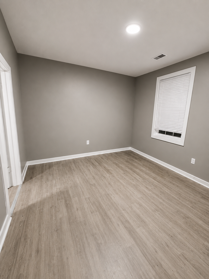 1006 Emmie St - Photo 7 of 9