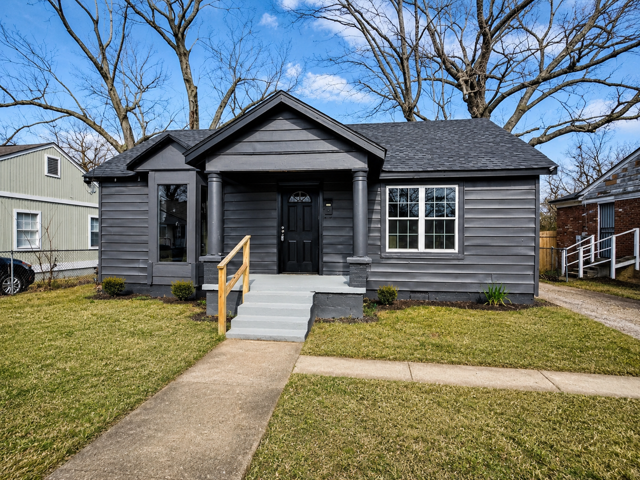 2626 Whitman Ave