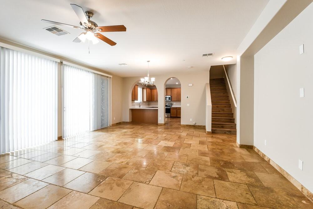 12533 W Via Dona Rd - Photo 4 of 17