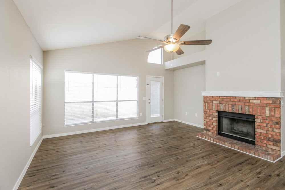 1164 N Naples Dr - Photo 4 of 17