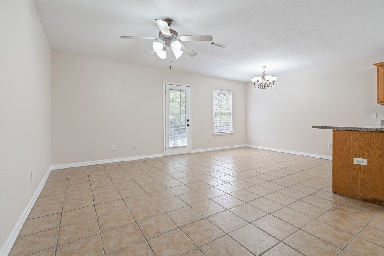 2581 Bowman Dr #2581A - Photo 2 of 14