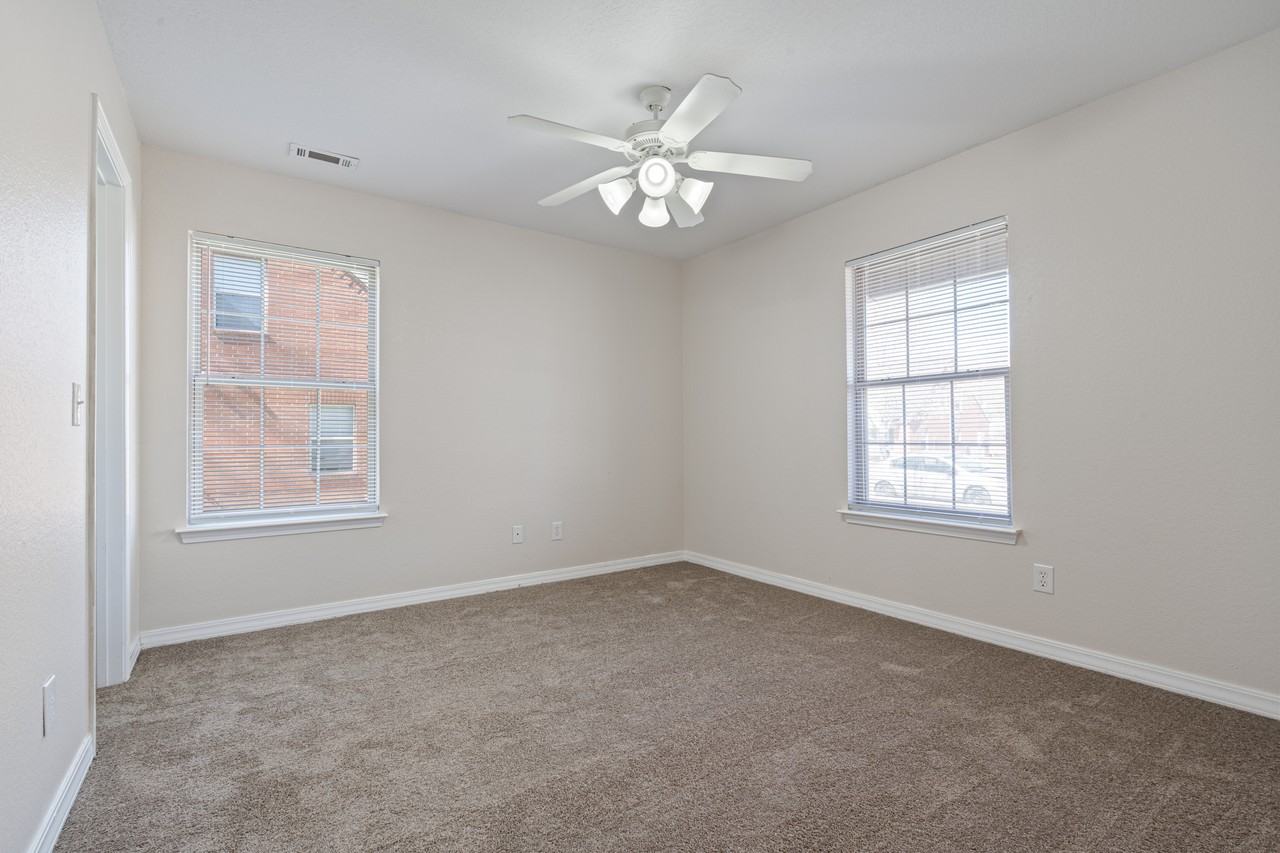 2581 Bowman Dr #2581A - Photo 6 of 14