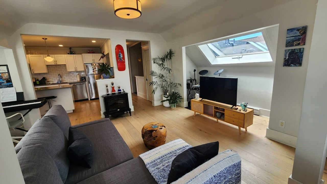 Point Grey Rd & Collingwood St #4 - Photo 6 of 20