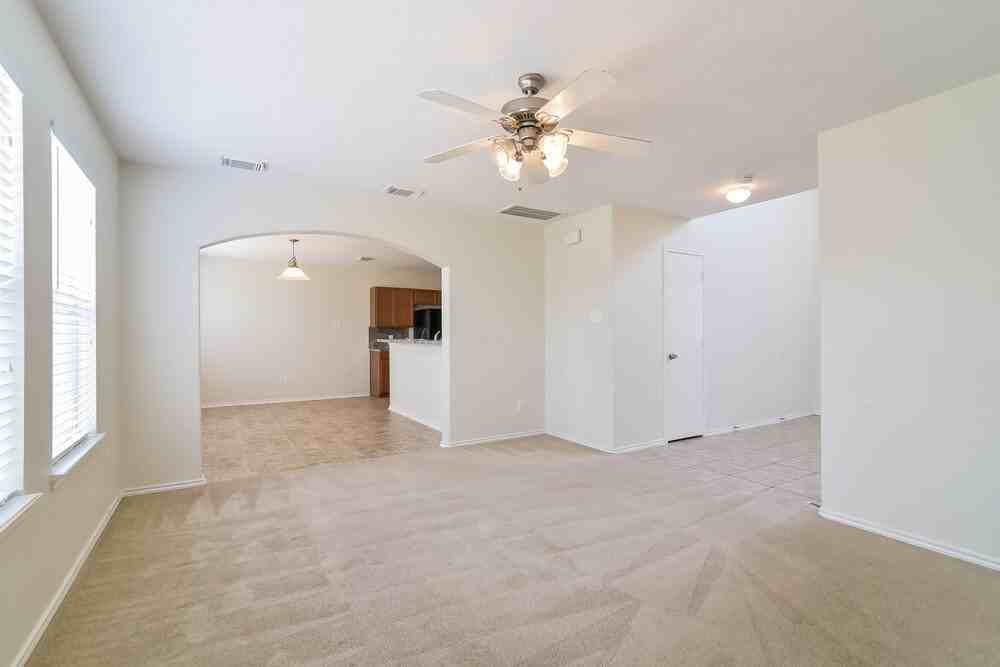 16347 Bantam Ridge Ct - Photo 7 of 28