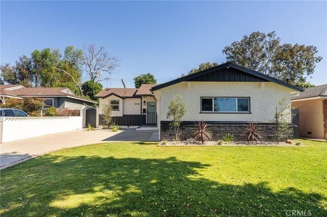 3723 Sandgate Dr - Photo 3 of 37
