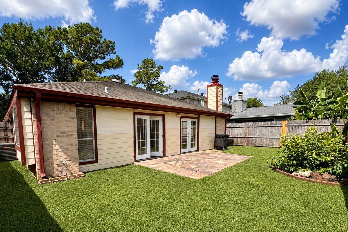 11746 Plumbrook Dr - Photo 7 of 8