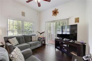 1012 Knightsbridge Rd Nw - Photo 3 of 23