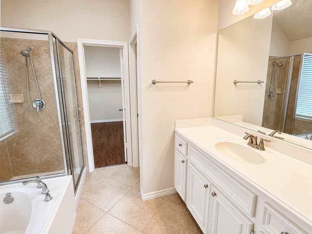 12018 Grace Hall Dr - Photo 3 of 11