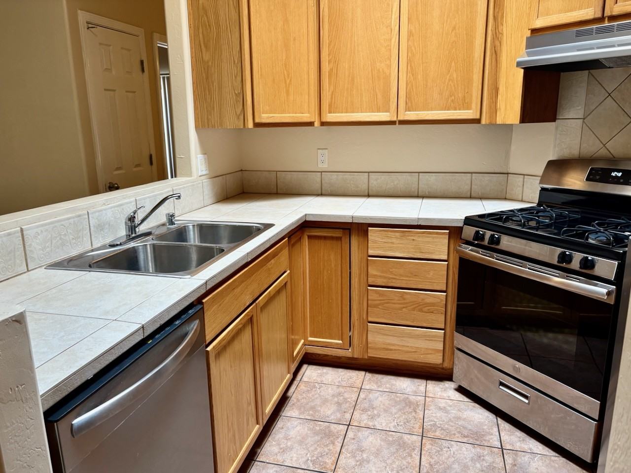 3067 Southern Blvd SEUnit B #B - Photo 7 of 33