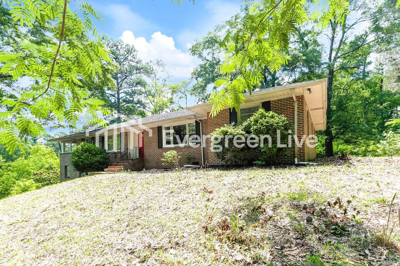 145 Grainger Dr - Photo 2 of 15