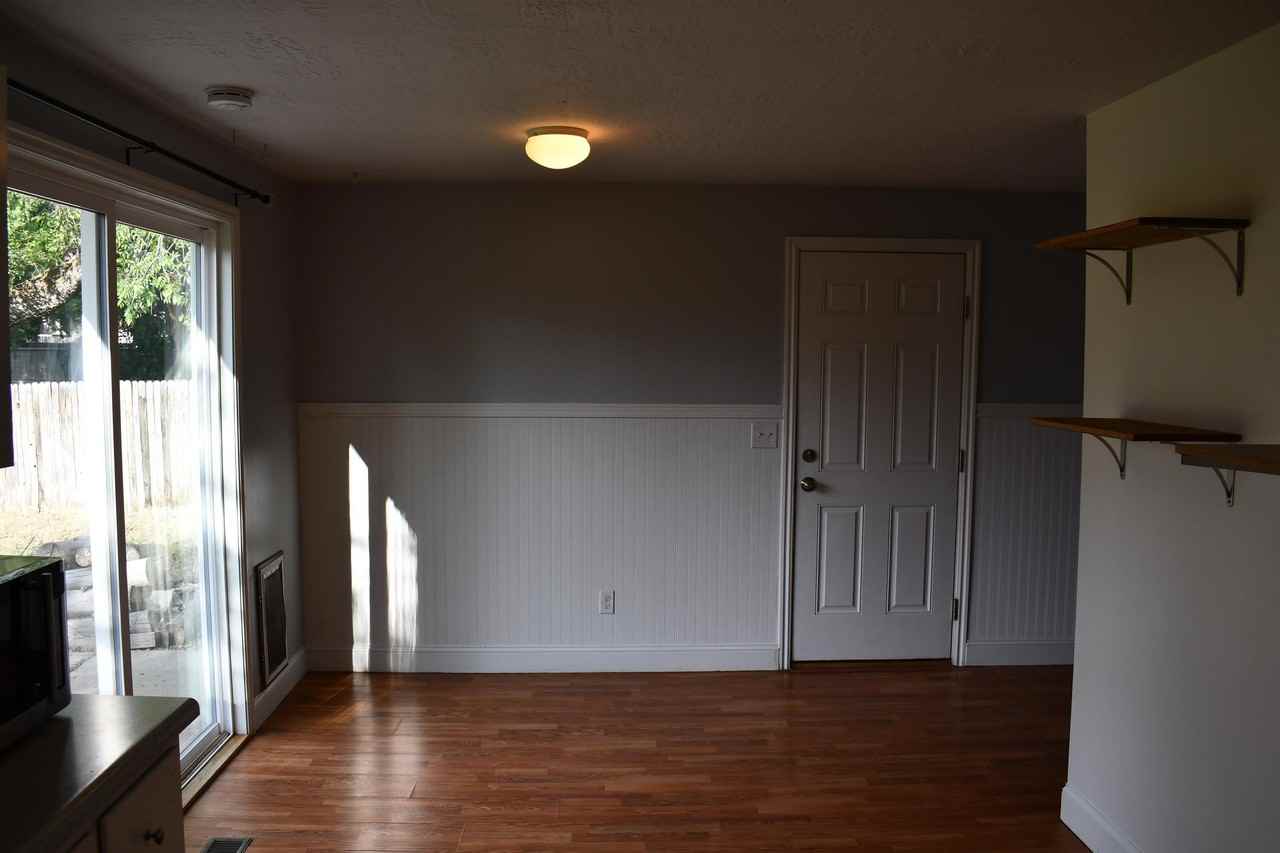 563 E Hilo St - Photo 5 of 28