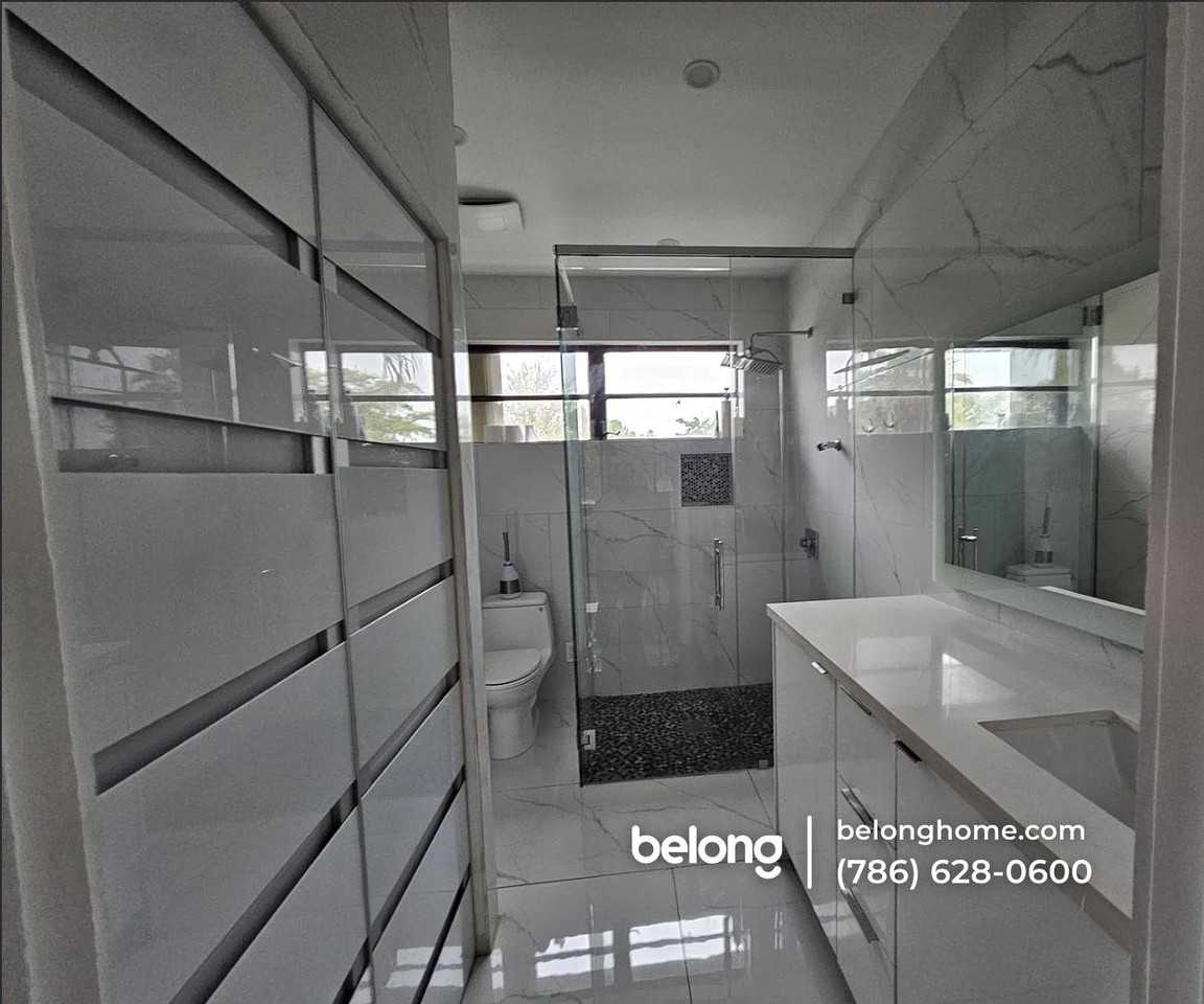 7130 Sw 112th Ct - Photo 2 of 5