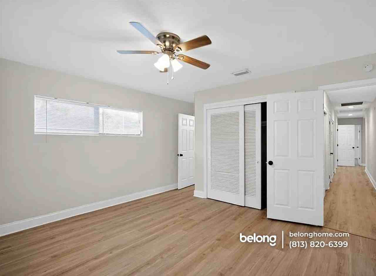 1501 7th St Se - Photo 6 of 14