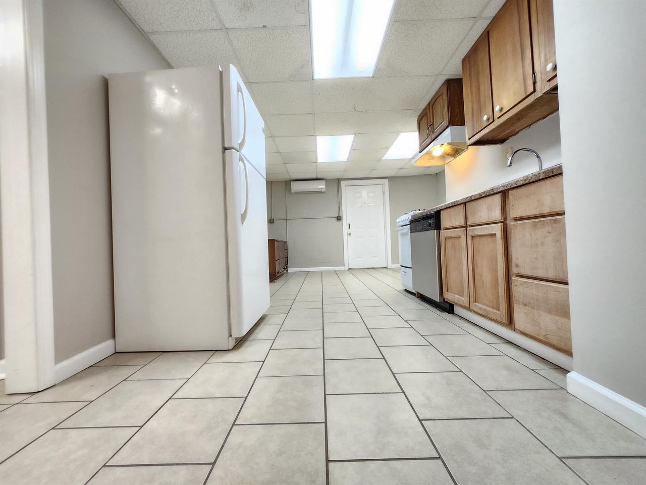 1206 Francis St Nw #4 - Photo 7 of 10